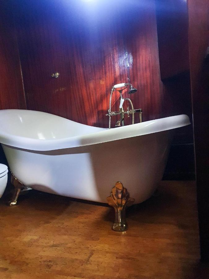 Апартаменти Bateau Peniche Lille - Euratechnologie Екстер'єр фото